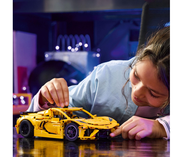 LEGO Technic 42205 Chevrolet Corvette Stingray - 1308192 - zdjęcie 9